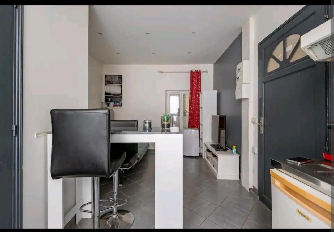 Appartamento Studio Montélimar cosy, calme, NETFLIX +WIFI Esterno foto
